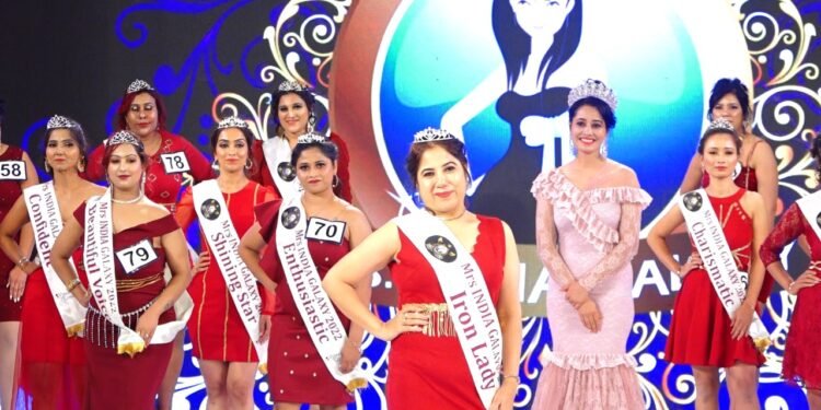 Kavita Mehta from Gurugram bagged the sub title Mrs.Iron Lady at Mrs.INDIA Galaxy 2022