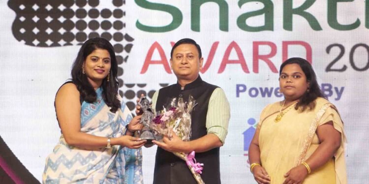 Home Minister Mahmood Ali gave away TCEI Manepally 5th Stri Shakti Awards 2022
