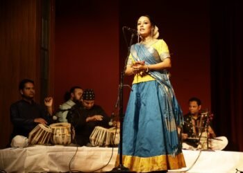 Renowned Kathak Dancer Ritu Gupta Mesmerizes Delhi Audience with Exquisite Performance in the Lucknow Gharana Style