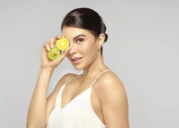 Jacqueline Fernandez glows in Lotus Herbals White Glow Campaign