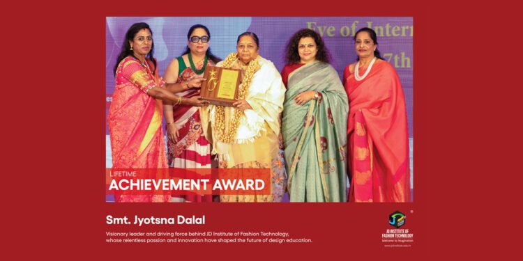 Smt. Jyotsna Dalal Honored with Lifetime Achievement Award at Educhoice Women – Leaders in Academia Awards 2025